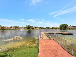 18224 Mediterranean Blvd 61706, Hialeah FL 33015