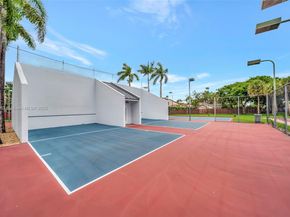 18224 Mediterranean Blvd 61706, Hialeah FL 33015