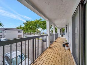 18224 Mediterranean Blvd 61706, Hialeah FL 33015