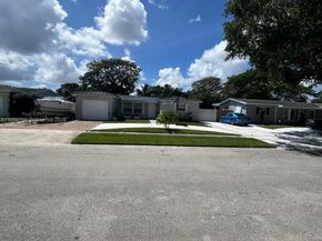 6582 NW 1st St, Margate FL 33063