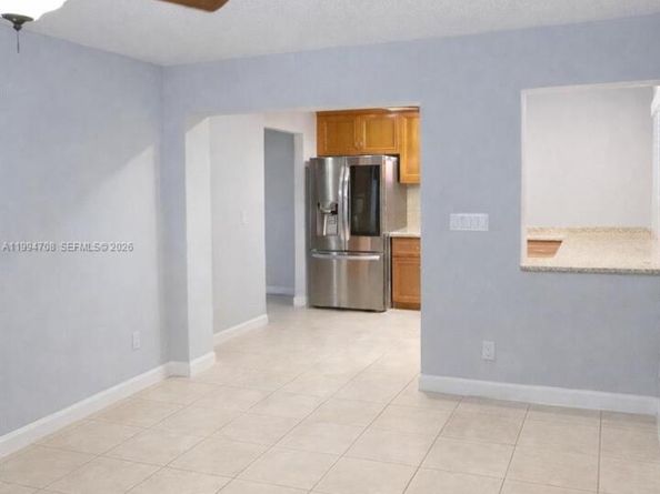 6582 NW 1st St, Margate FL 33063