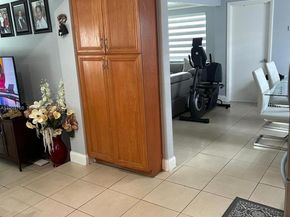 6582 NW 1st St, Margate FL 33063