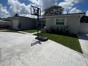 6582 NW 1st St, Margate FL 33063