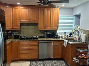 6582 NW 1st St, Margate FL 33063