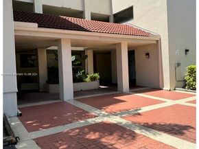 Undisclosed Address #A11573072, Oakland Park FL 33309