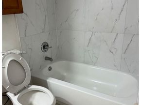 Undisclosed Address #A11573072, Oakland Park FL 33309