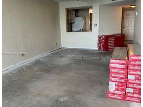 Undisclosed Address #A11573072, Oakland Park FL 33309