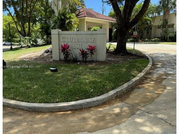 Undisclosed Address #A11573072, Oakland Park FL 33309