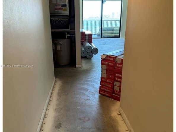 Undisclosed Address #A11573072, Oakland Park FL 33309