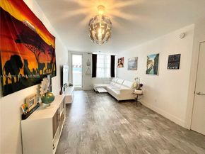 100 Lincoln Rd 518, Miami Beach FL 33139