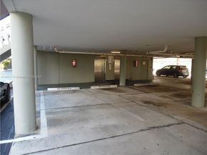 1881 Middle River Dr 605, Fort Lauderdale FL 33305