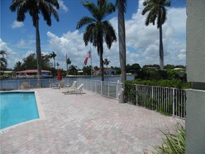 1881 Middle River Dr 605, Fort Lauderdale FL 33305