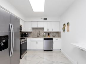 3530 Mystic Pointe Dr 2108, Aventura FL 33180