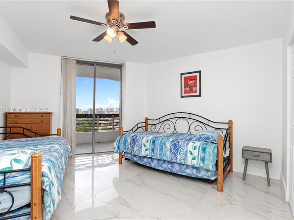 3530 Mystic Pointe Dr 2108, Aventura FL 33180