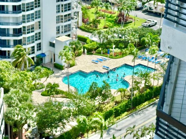 3530 Mystic Pointe Dr 2108, Aventura FL 33180