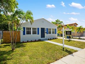15 SW 6th St, Dania Beach FL 33004