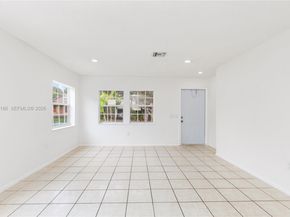 15 SW 6th St, Dania Beach FL 33004