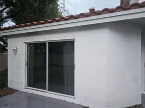 32 Gables Blvd, Weston FL 33326