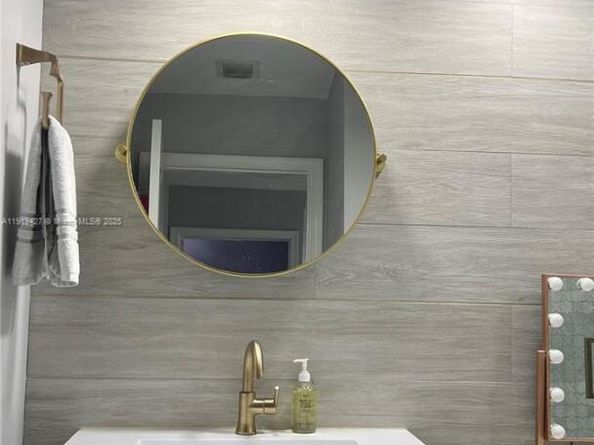 20740 NE 32nd Pl, Aventura FL 33180