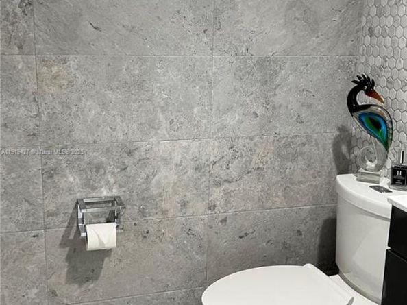 20740 NE 32nd Pl, Aventura FL 33180