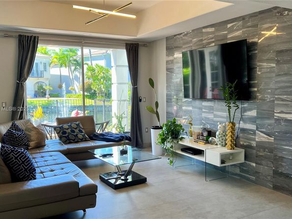 20740 NE 32nd Pl, Aventura FL 33180