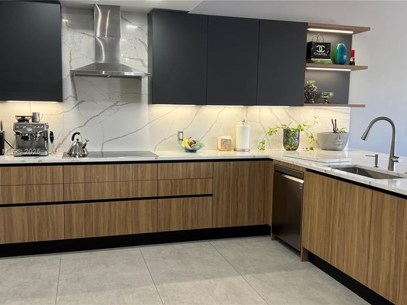 20740 NE 32nd Pl, Aventura FL 33180