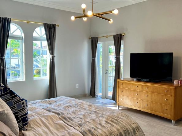 20740 NE 32nd Pl, Aventura FL 33180