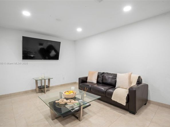 6010 SW 19th St, Miami FL 33155