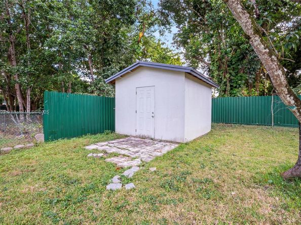 6010 SW 19th St, Miami FL 33155