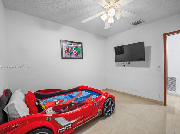 6010 SW 19th St, Miami FL 33155