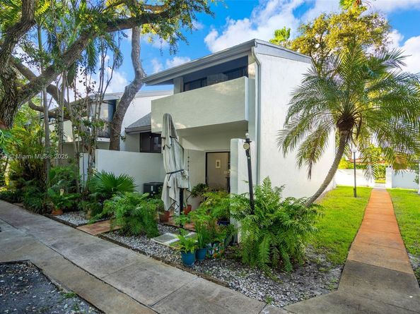 19440 NE 26th Ave 54B, Miami FL 33180