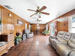 9590 SW 51st Ter, Miami FL 33165