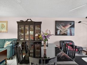 10413 NW 6th St, Pembroke Pines FL 33026