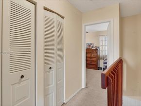 10413 NW 6th St, Pembroke Pines FL 33026
