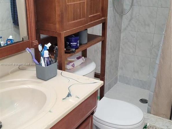 135 NE 202nd Ter N7, Miami Gardens FL 33179