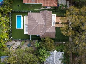 555 Catalonia Ave, Coral Gables FL 33134