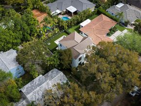 555 Catalonia Ave, Coral Gables FL 33134