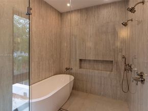 555 Catalonia Ave, Coral Gables FL 33134