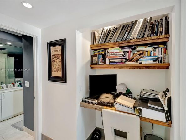 1331 Brickell Bay Dr 1504, Miami FL 33131