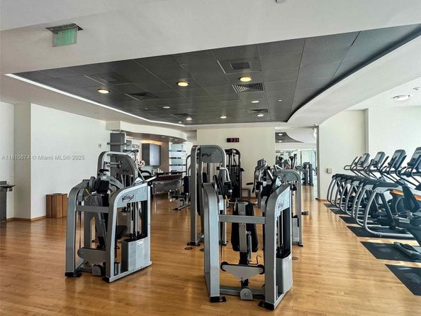 1331 Brickell Bay Dr 1504, Miami FL 33131