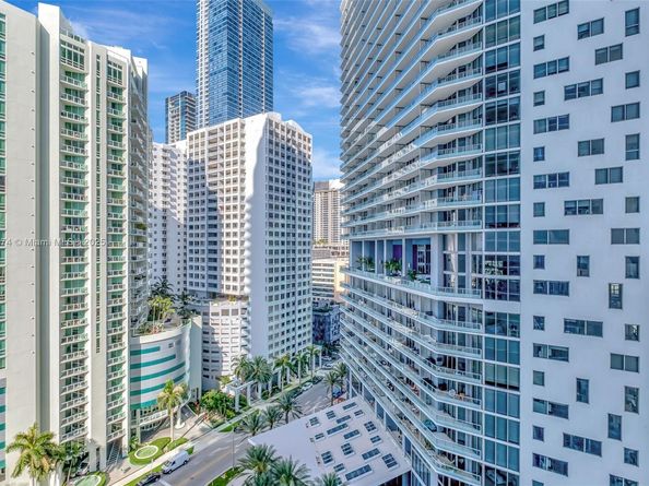 1331 Brickell Bay Dr 1504, Miami FL 33131