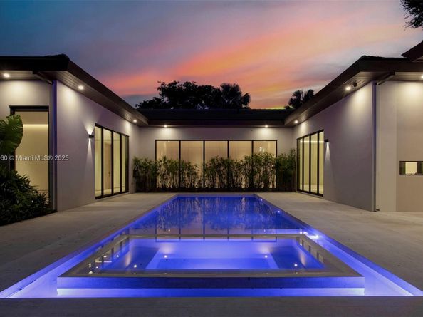 6445 SW 102nd Ave, Miami FL 33173
