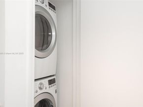 500 Brickell Av 1505, Miami FL 33131