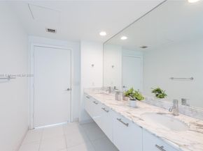 500 Brickell Av 1505, Miami FL 33131