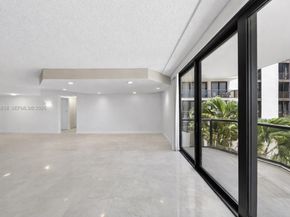 19667 Turnberry Way 6A, Aventura FL 33180