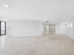 19667 Turnberry Way 6A, Aventura FL 33180