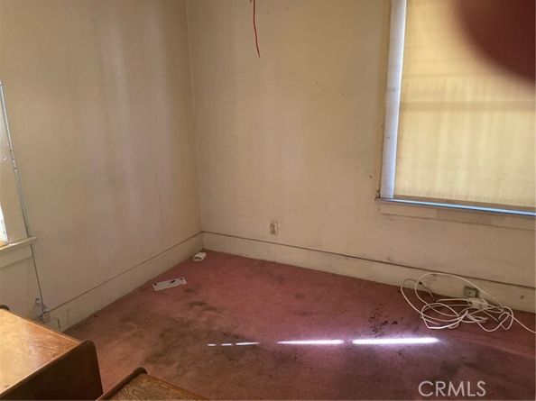 5125 Woodlawn, Los Angeles CA 90011