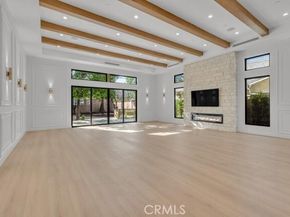 8825 Sophia Avenue, North Hills (los Angeles) CA 91343