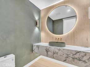 8825 Sophia Avenue, North Hills (los Angeles) CA 91343