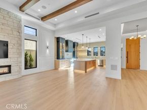 8825 Sophia Avenue, North Hills (los Angeles) CA 91343